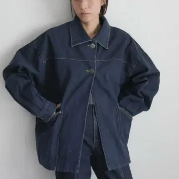 백 개더 오버 데님 자켓