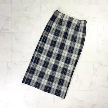 새상품급 폴 스튜어트 체크 무늬 트위드 펜슬 스커트 블랙 9*LD252