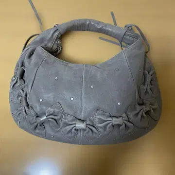 TRES 트레 리본 포함 그레이 가죽 핸드백 원숄더 하프문