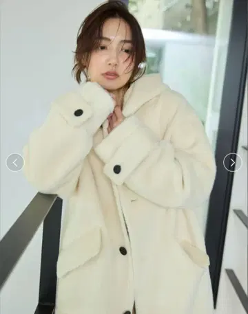 택 포함 새상품 MIESROHE 인조 모피 롱 푸드코트 CRM