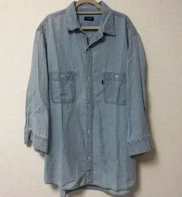 데님 버튼 다운 셔츠 라이트 블루