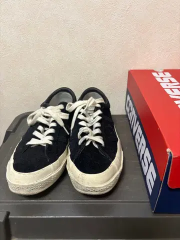 주말 세일 중 CONVERSE ALL STAR 블랙 스니커즈