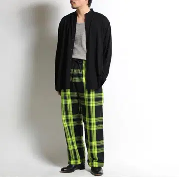 엔할리우드 체크 와이드 이지 롱 팬츠 오바나 씨 착용 패턴