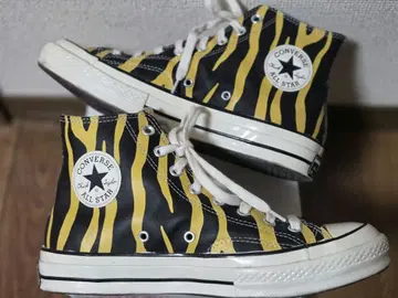 컨버스 트라 패턴 하이컷 스니커즈