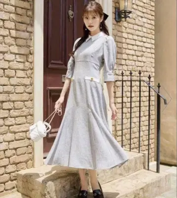 Swingle 바이컬러 카라 부착 원피스