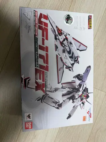 반다이 VF-171EX 나이트메어 플러스 EX 사오토메