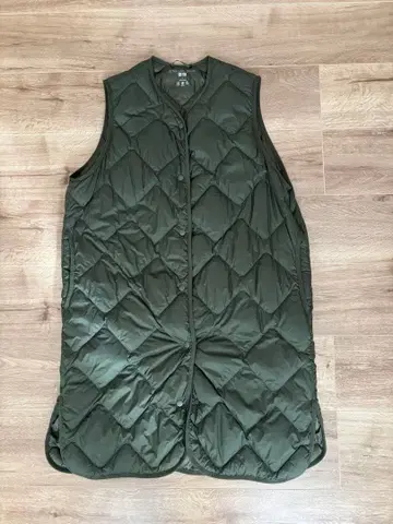 유니클로 울트라 라이트 다운 다운 베스트 올리브 그린 S