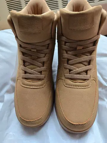 시더 크레스트 베이지 (진한 베이지) 하이컷 방수 스노트레