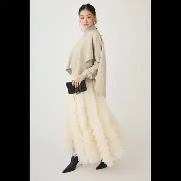 수플레 아지메 샤샤 스커트 frene 플라네 같은 형태