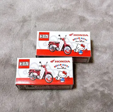 혼다 토미카 슈퍼 커브 x HELLO KITTY 2개 세트