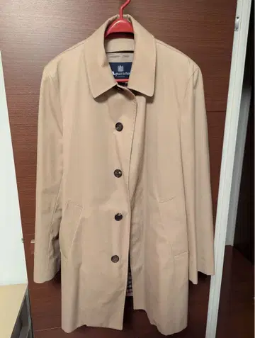 Aquascutum 베이지 스텐카라 코트 사이즈 38