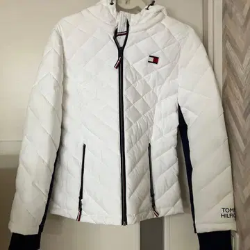 TOMMY HILFIGER 화이트 퀼팅 자켓
