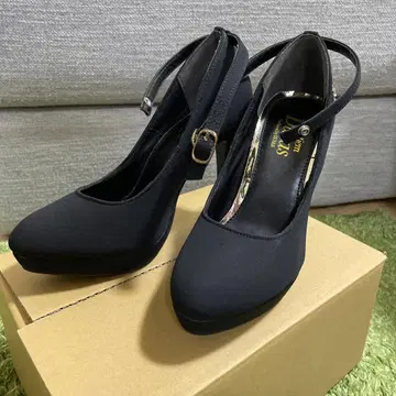 DURAS 펌프스 스트랩 22.5