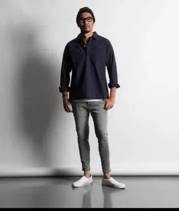 The DUFFER of ST.GEORGE 그레이 스트레치 스키니 팬츠