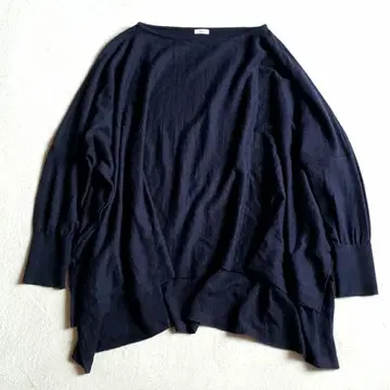 이에나 돌먼 니트 네이비 얇은 소재 루즈핏