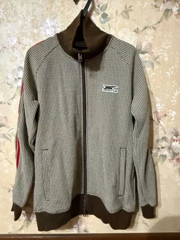 오니츠카타이거 자켓 저지