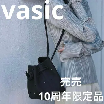 완판 10주년 모델 [VASIC] 한정판 스터드 BOND MINI 백