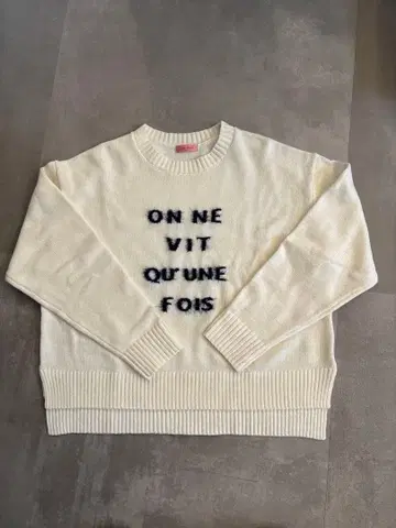 [ 새상품급 ] 쿨카레안 화이트 니트 스웨터