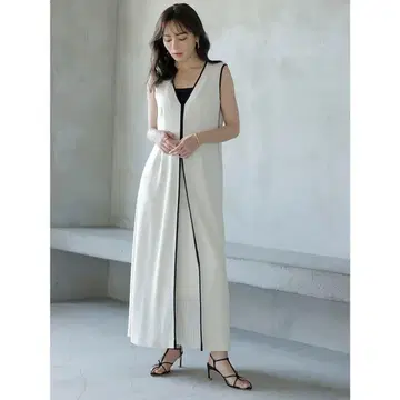 미사용 새상품 아뉴앙스 바이컬러 원피스 아이보리