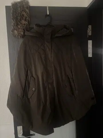 TATRAS 후드 부착 다운 판초