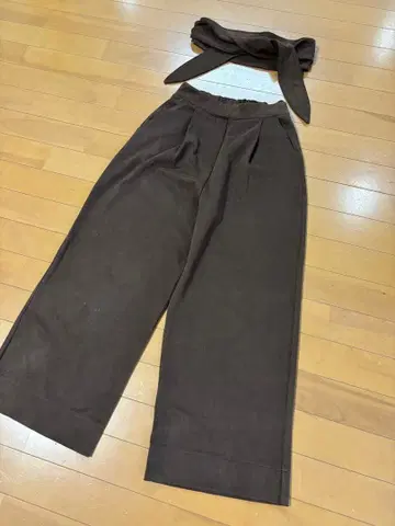 새상품급 나노 유니버스 브라운 와이드 팬츠 리본 포함