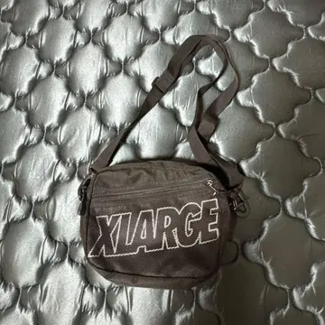 XLARGE 숄더백 블랙