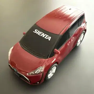 TOYOTA SIENTA 도요타 시엔타 풀백카 레드