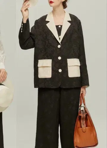 tnewties [ 쇼윈도 속 신발을 바라보며 ] 자켓