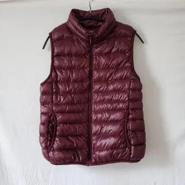 유니클로 다운 베스트 두툼한 버건디 적자색 퍼플