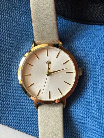 [ 배터리 새상품 ] ete 아날로그 손목시계 골드/화이트 여성용