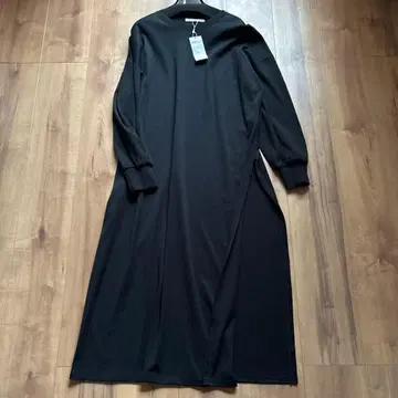 새상품 23구 롱 원피스 긴팔 블랙