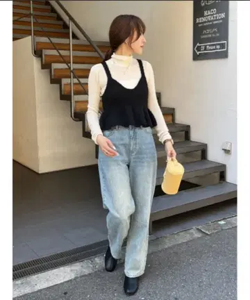 titivate 페플럼 니트 뷔스티에