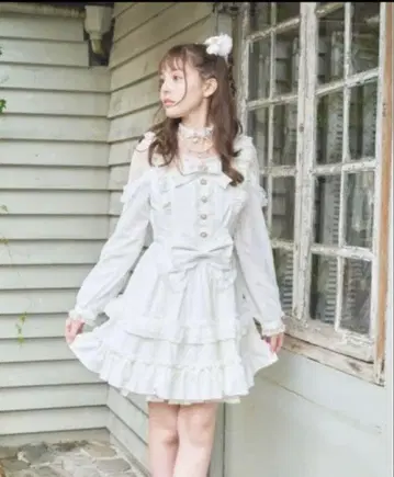 1/5까지 한정 가격 LIZLISA 티아라 리본 티어드 원피스 화이트