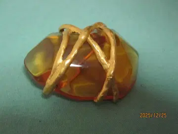 앰버 계열 와이어 랩핑 큐빅 빈티지 브로치