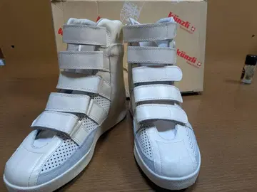 a1 새상품 스위스산 kunzli 쿠엔츨리 하이컷 스니커즈 25cm