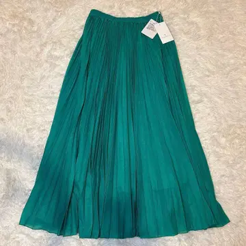 [택 포함 새상품] 유나이티드 애로우즈 롱 스커트 플리츠 최근 모델