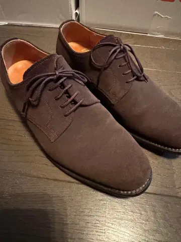 스코치 그레인 스웨이드 가죽 신발 23.5cm