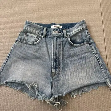 MOUSSY 하이웨스트 데님 숏팬츠
