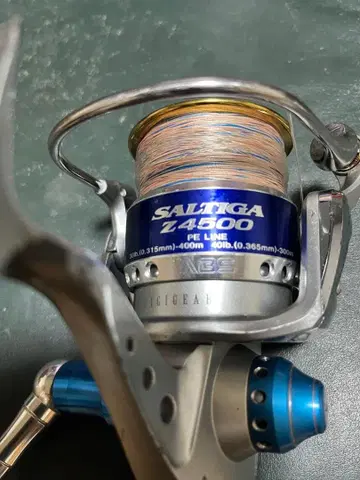 SALTY 스피닝 릴 Z 4500 새상품급