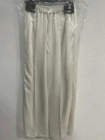 메종 드 돌체 / 럭스 팬츠 새상품 M 사이즈