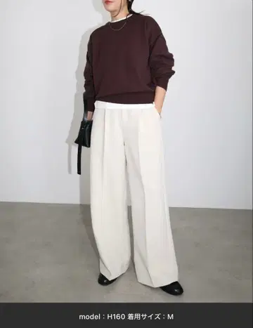 andme 크루넥 무지 보더 긴팔 니트탑 브라운