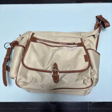 캐주얼 숄더백 베이지