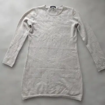 bellus closet 베이지 긴팔 튜닉 캐시미어 100 38