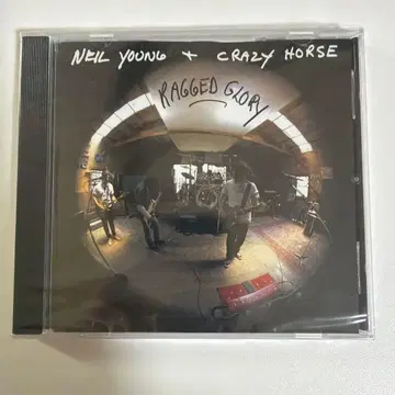 닐 영 & 크레이지 호스 래그드 글로리