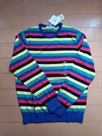 유니클로 JW ANDERSON 스웨터 미사용 새상품 M 사이즈 덤 포함