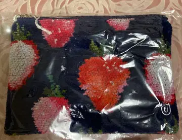 스트로베리 도트 티슈 파우치