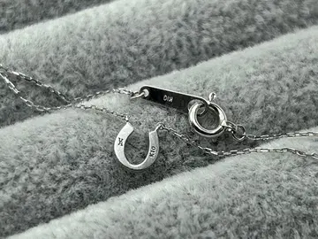 반돔 아오야마 K10WG 말굽 다이아몬드 목걸이 10금 말굽