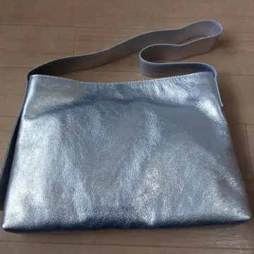 북유럽 생활 잡화점 [ 코디에 어른스러운 색채를 ] 가죽 미니 백