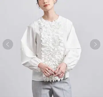 유나이티드 애로우즈 리치 프릴 블라우스