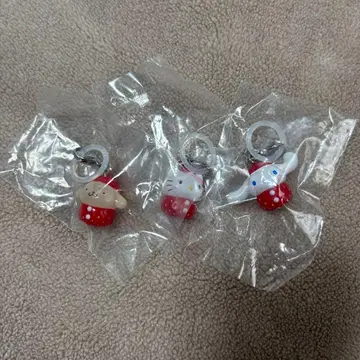 산리오 메지루시 액세서리 딸기